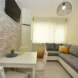 Appartamento Fjaka, Zara