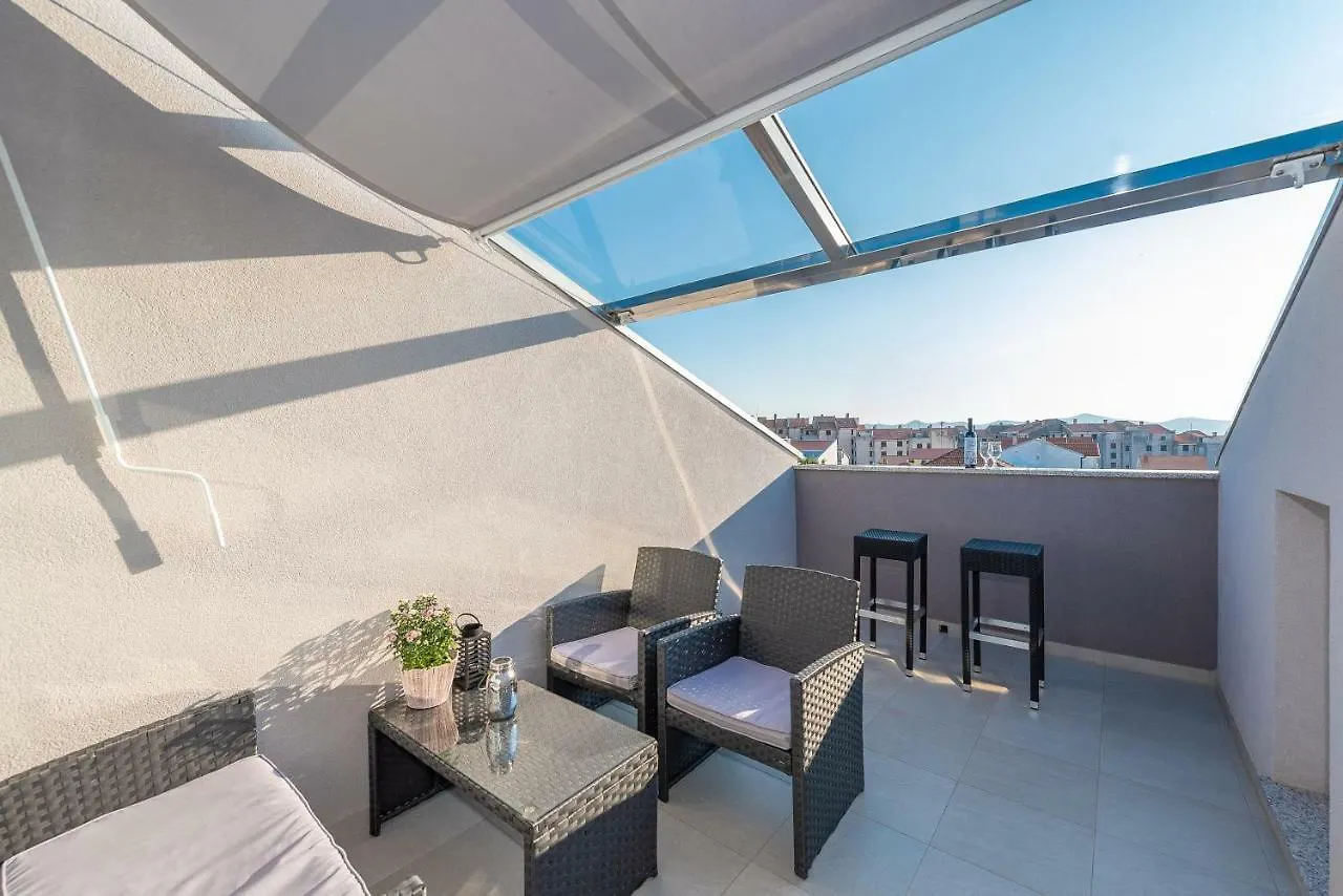 Apartments Luky Zara
